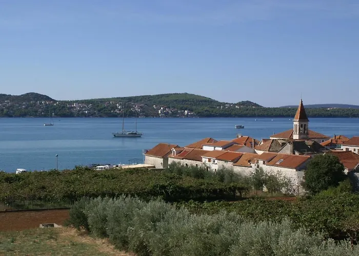 Lägenhet By The Sea Seget Donji, - 2041 Trogir